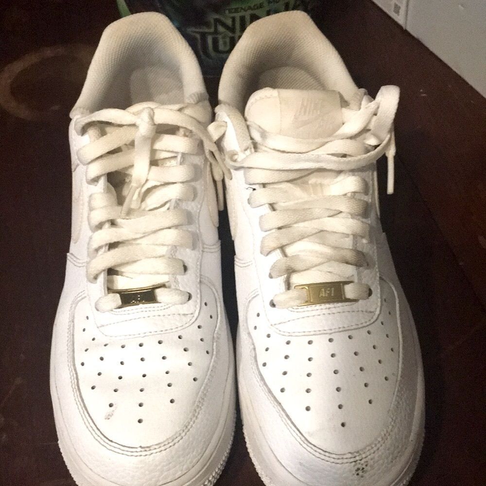 Nike Air Force 1 Hurricane sneakers